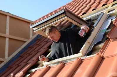 Pose de fenêtres de toit Velux à Larcat